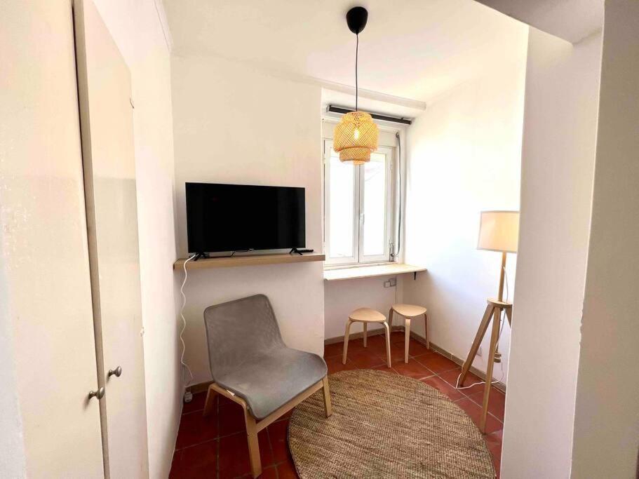 Studio In Estoril Near Beach Walk In 3 Min Bagian luar foto